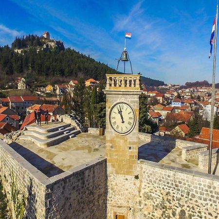 Apartman Luka Apartment Sinj Luaran gambar