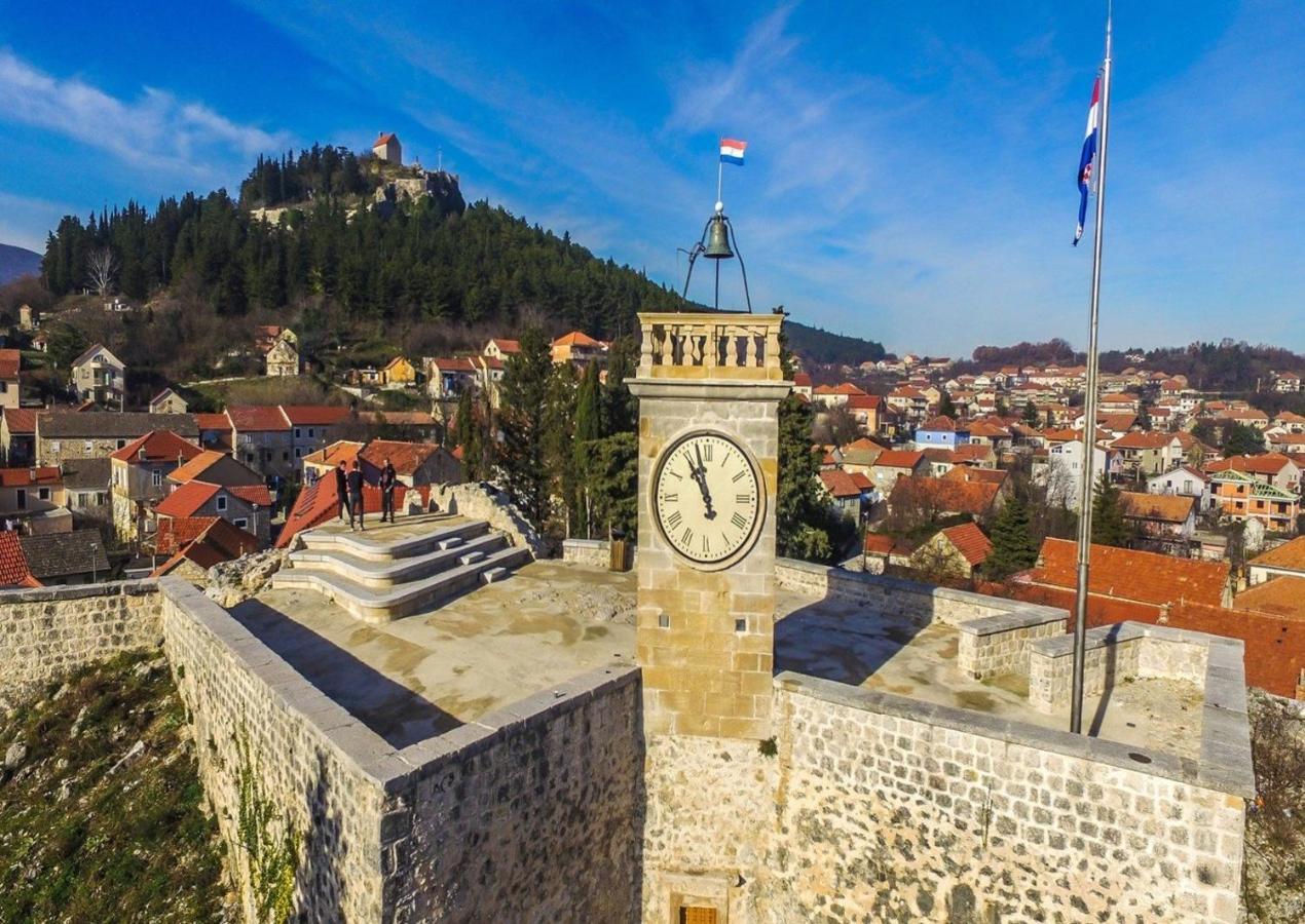 Apartman Luka Apartment Sinj Luaran gambar